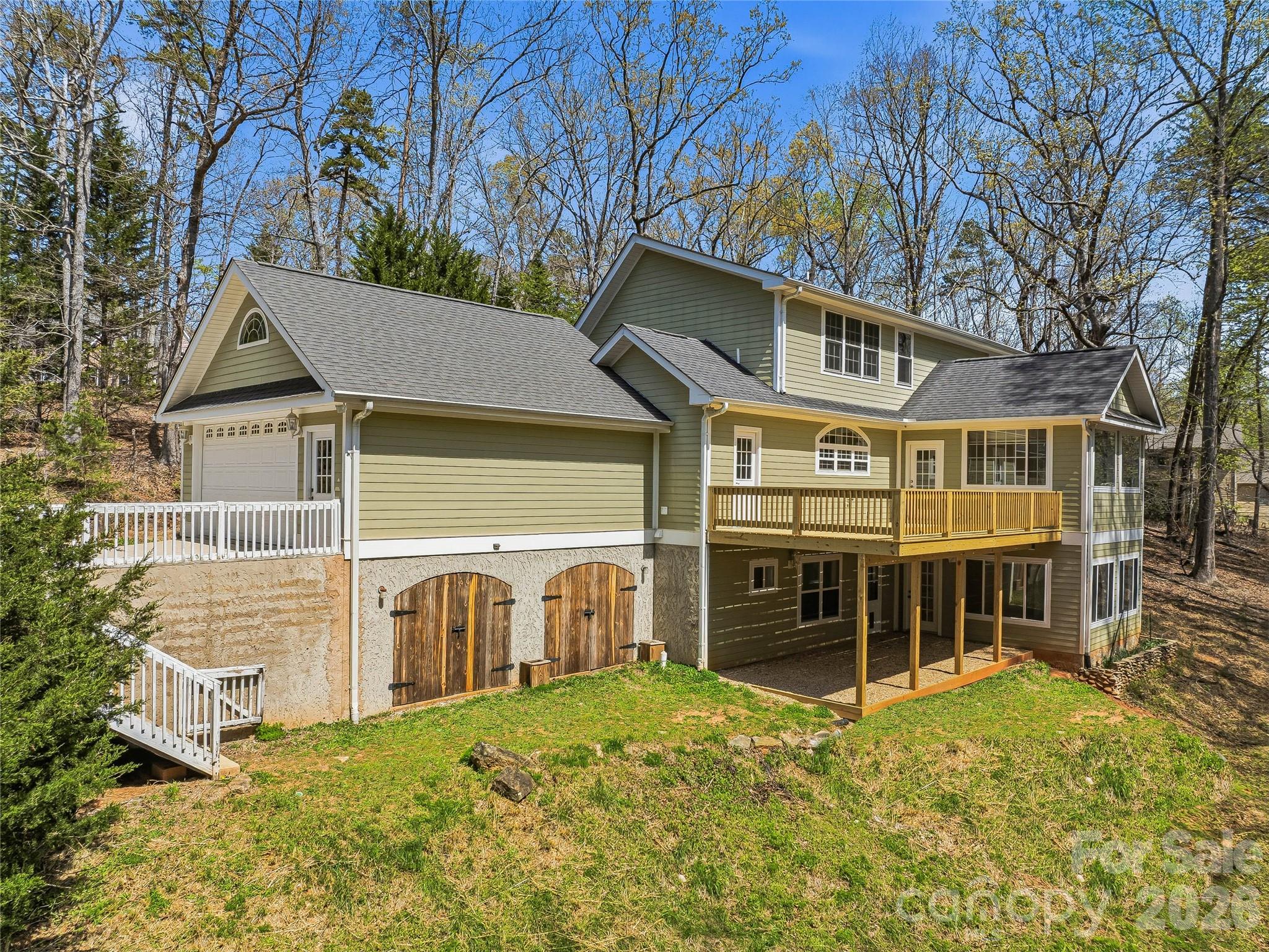 Tryon NC, 196 Blackbird Lane