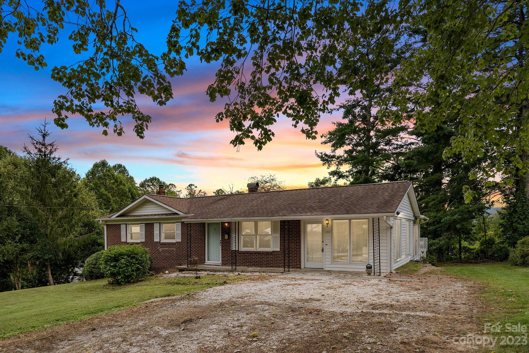 72 Poplar Street Brevard NC 28712