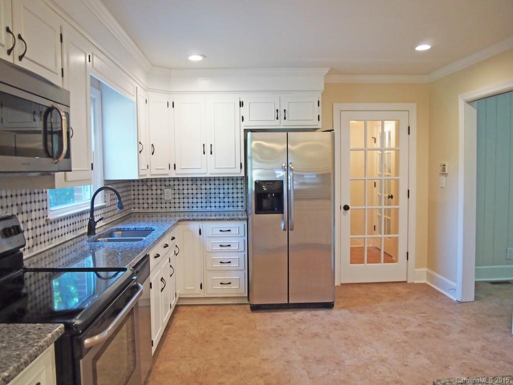 1626 Lumarka Drive Charlotte NC 28212