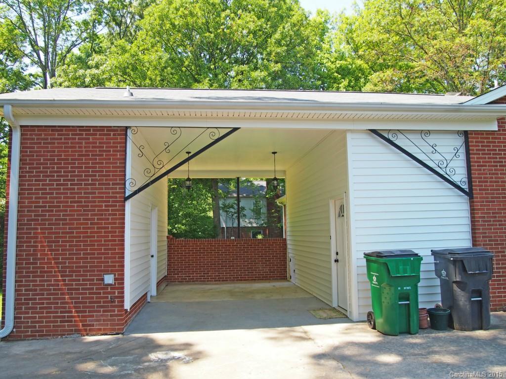 1626 Lumarka Drive Charlotte NC 28212