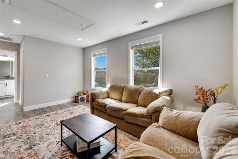 955 N Canton Road Canton NC 28716