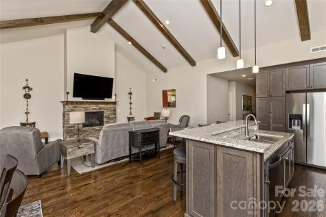 96 Copper Valley Lane Hendersonville NC 28739