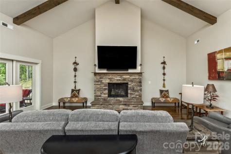 96 Copper Valley Lane Hendersonville NC 28739