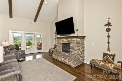 96 Copper Valley Lane Hendersonville NC 28739