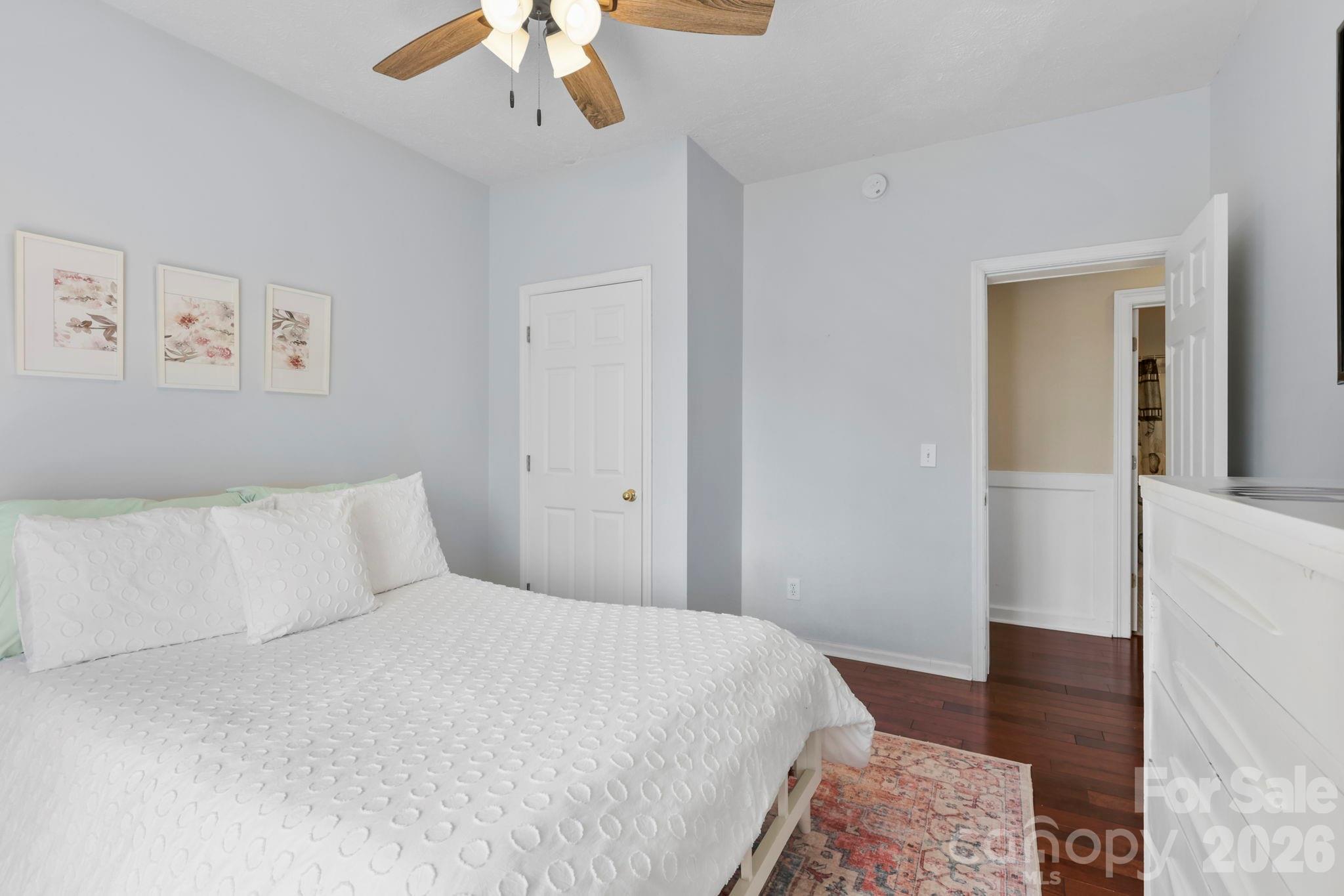10 Eagle Drive Hendersonville NC 28792