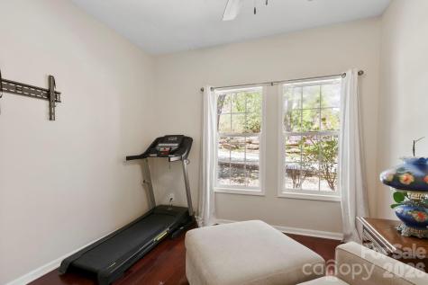 10 Eagle Drive Hendersonville NC 28792