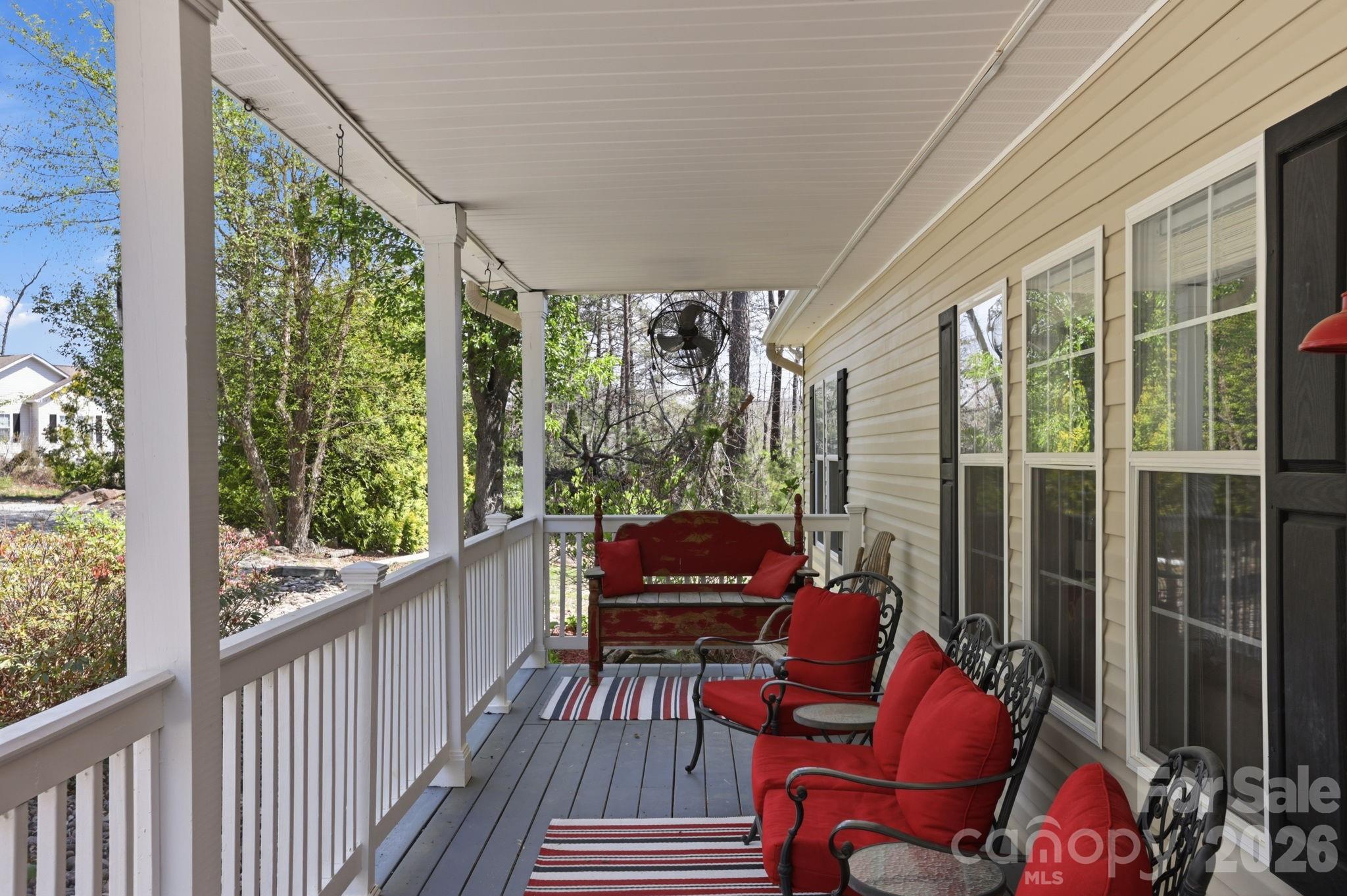 10 Eagle Drive Hendersonville NC 28792