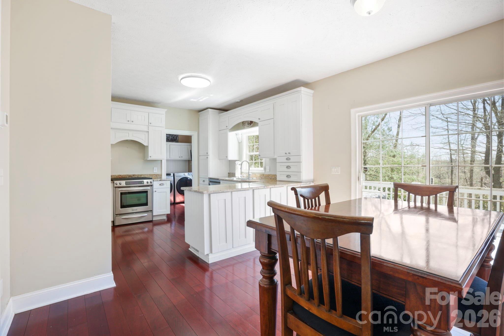10 Eagle Drive Hendersonville NC 28792