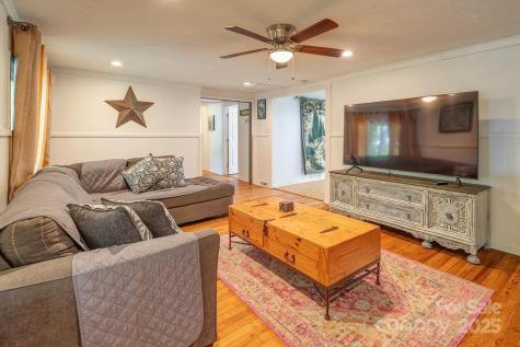 2143 Pisgah Highway Candler NC 28715