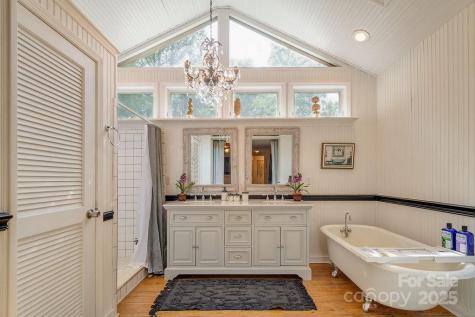 2143 Pisgah Highway Candler NC 28715