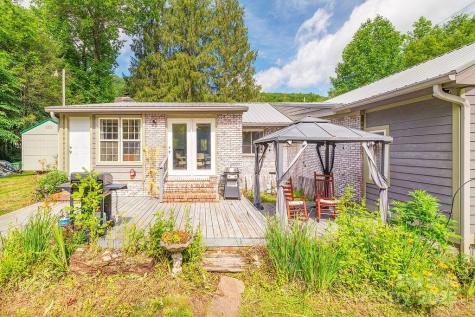 2143 Pisgah Highway Candler NC 28715