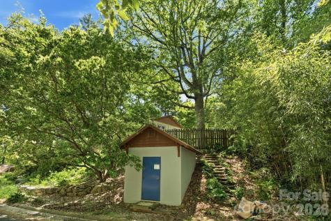 49 Plymouth Circle Asheville NC 28803