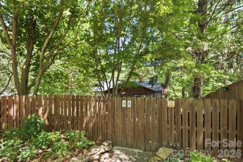 49 Plymouth Circle Asheville NC 28803