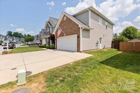 197 Roanoke Road Fletcher NC 28732