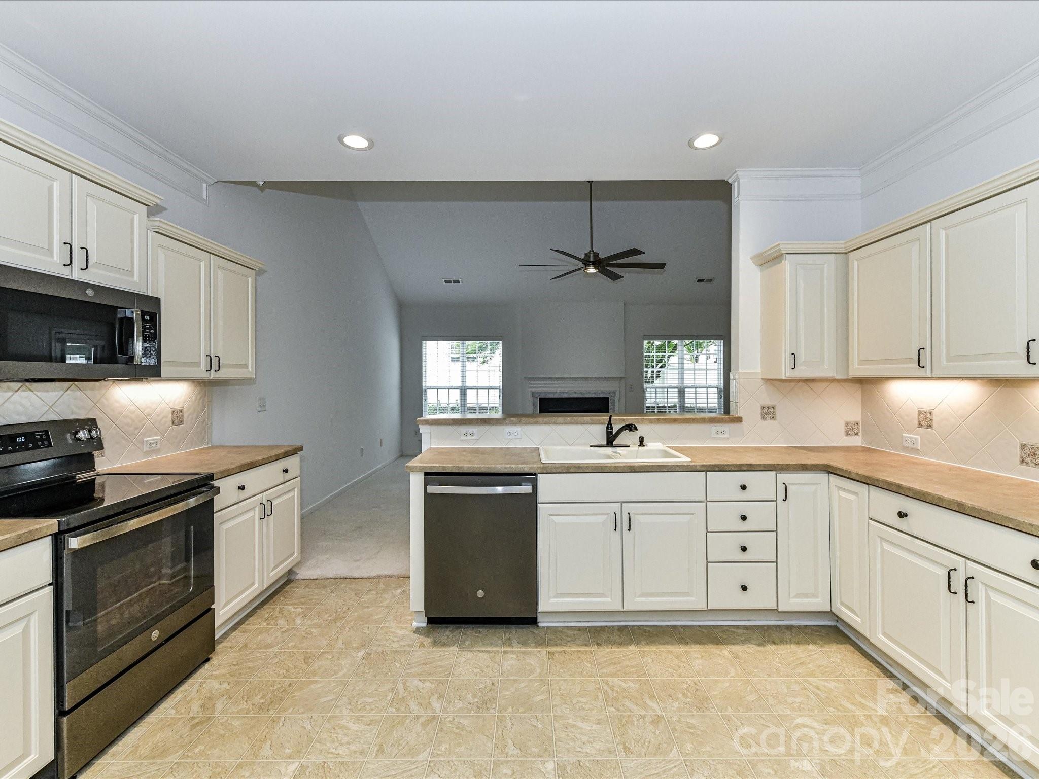 106 Broadleaf Loop Mooresville NC 28115