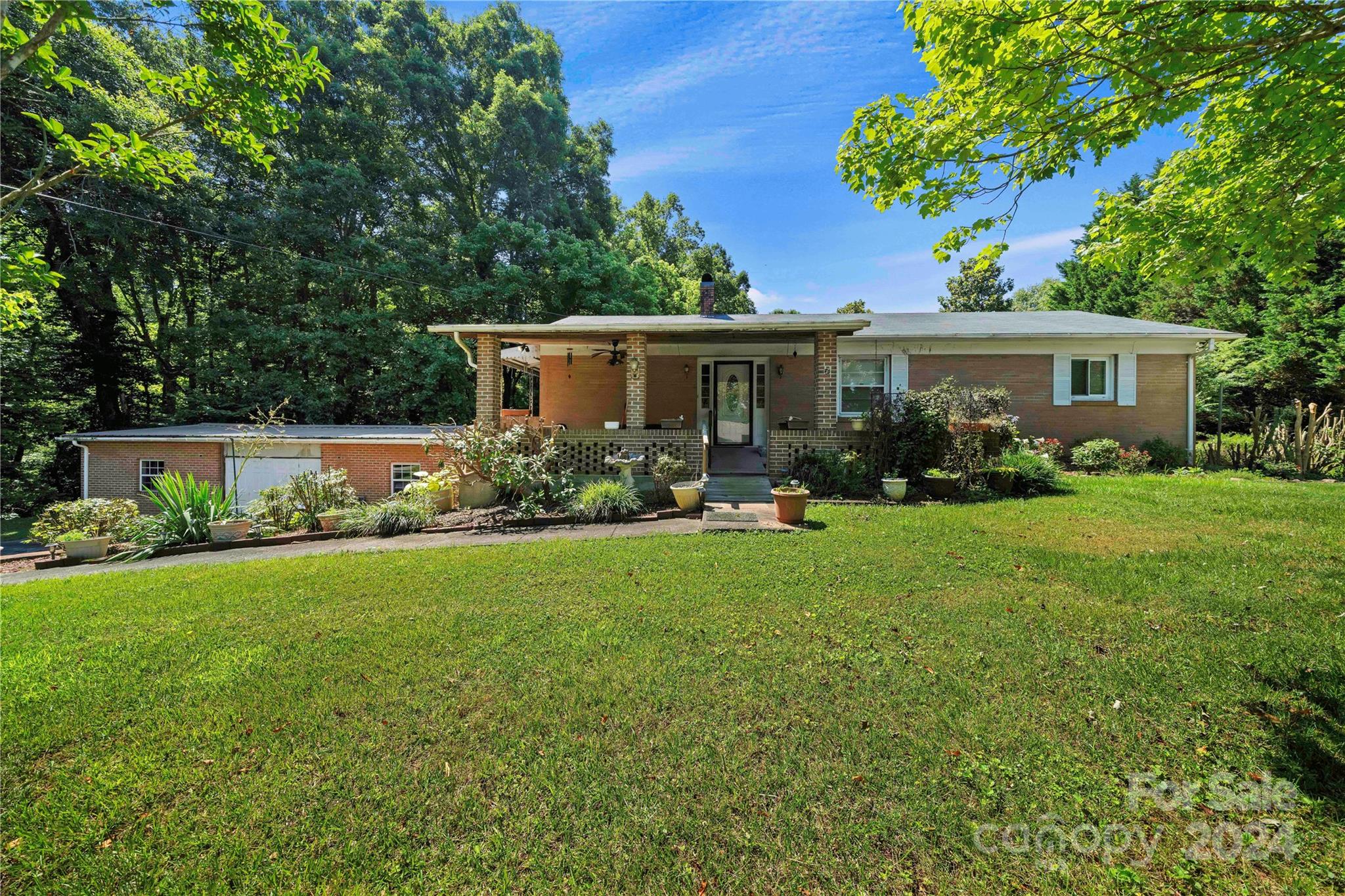 2500 Sunrise Drive Hickory NC 28602