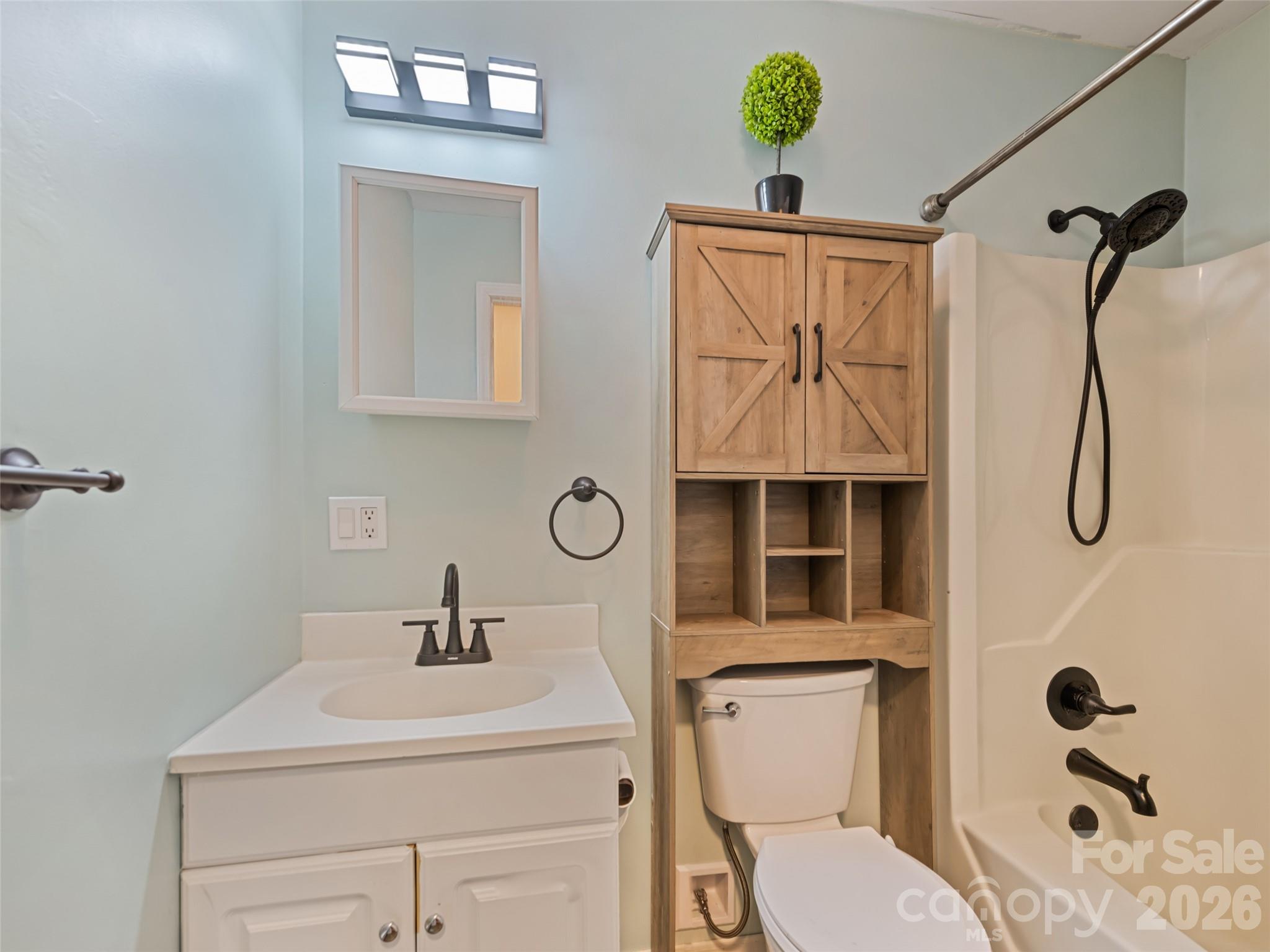 157 Highland Terrace Clyde NC 28721