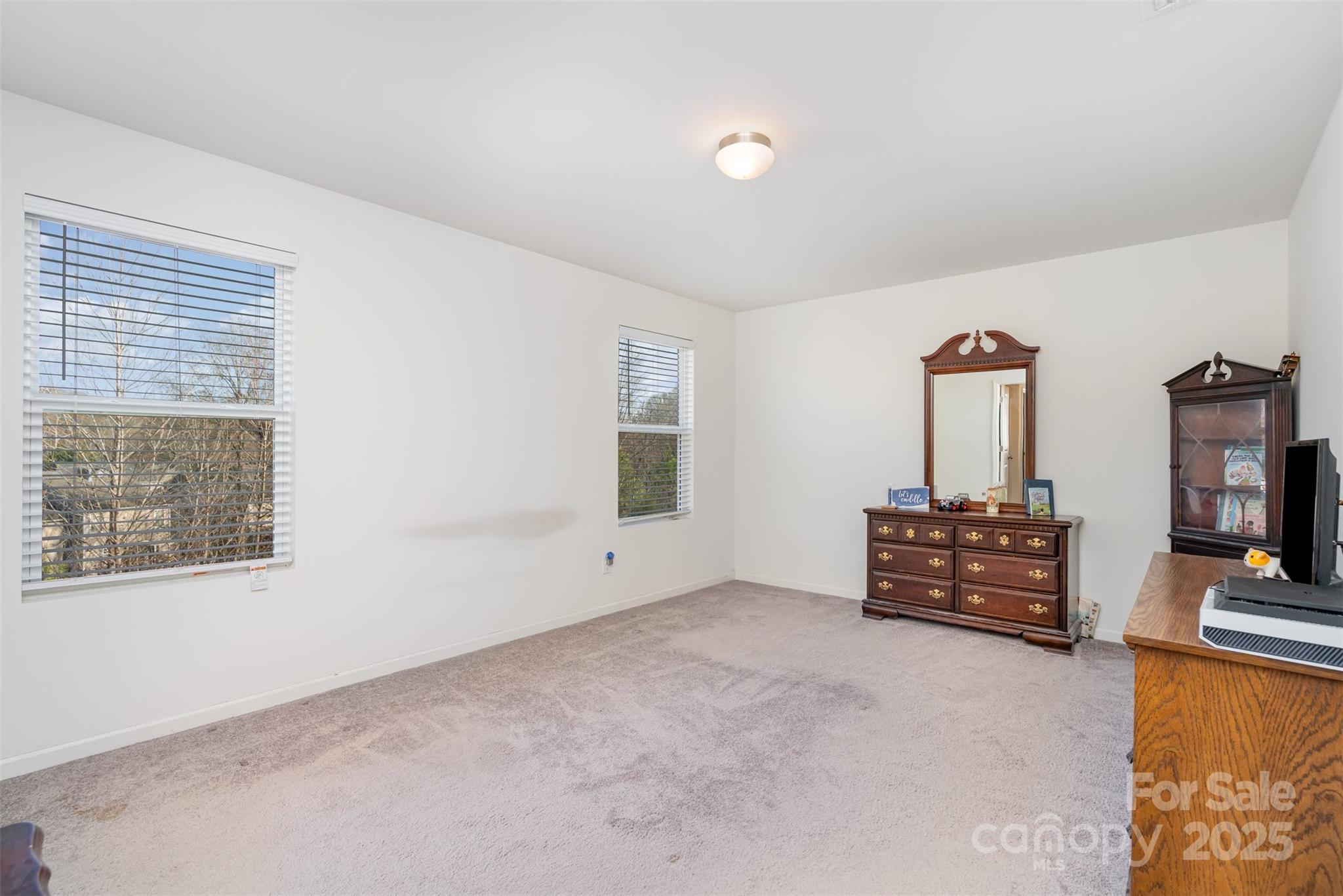 8009 Camden Crossing Lowell NC 28098