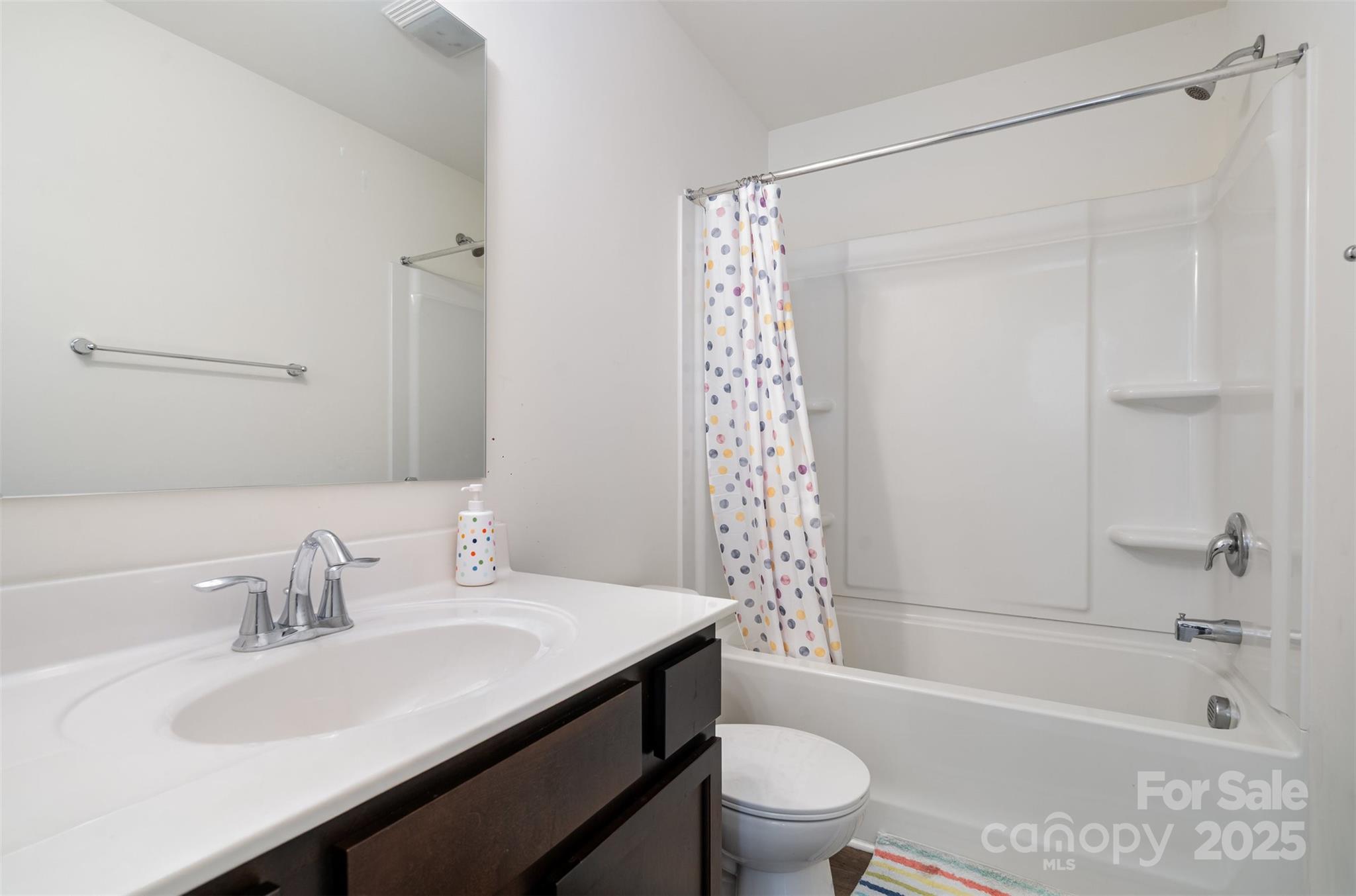 8009 Camden Crossing Lowell NC 28098