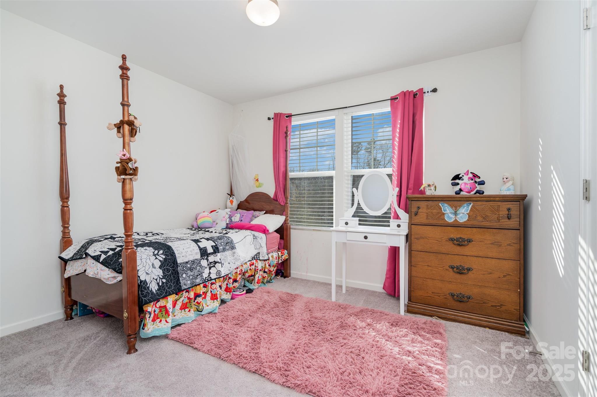 8009 Camden Crossing Lowell NC 28098