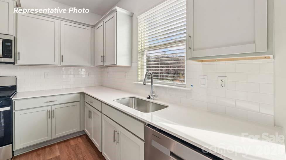 490 Dazzle Loop Newton NC 28658