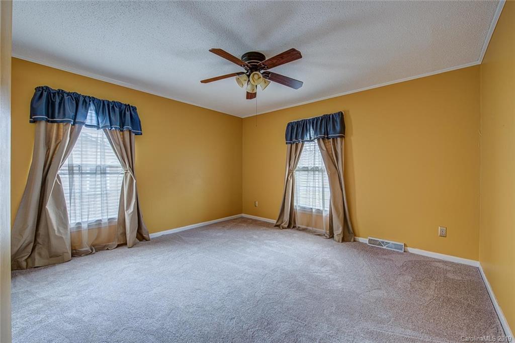 1900 Kingston Drive Gastonia NC 28052