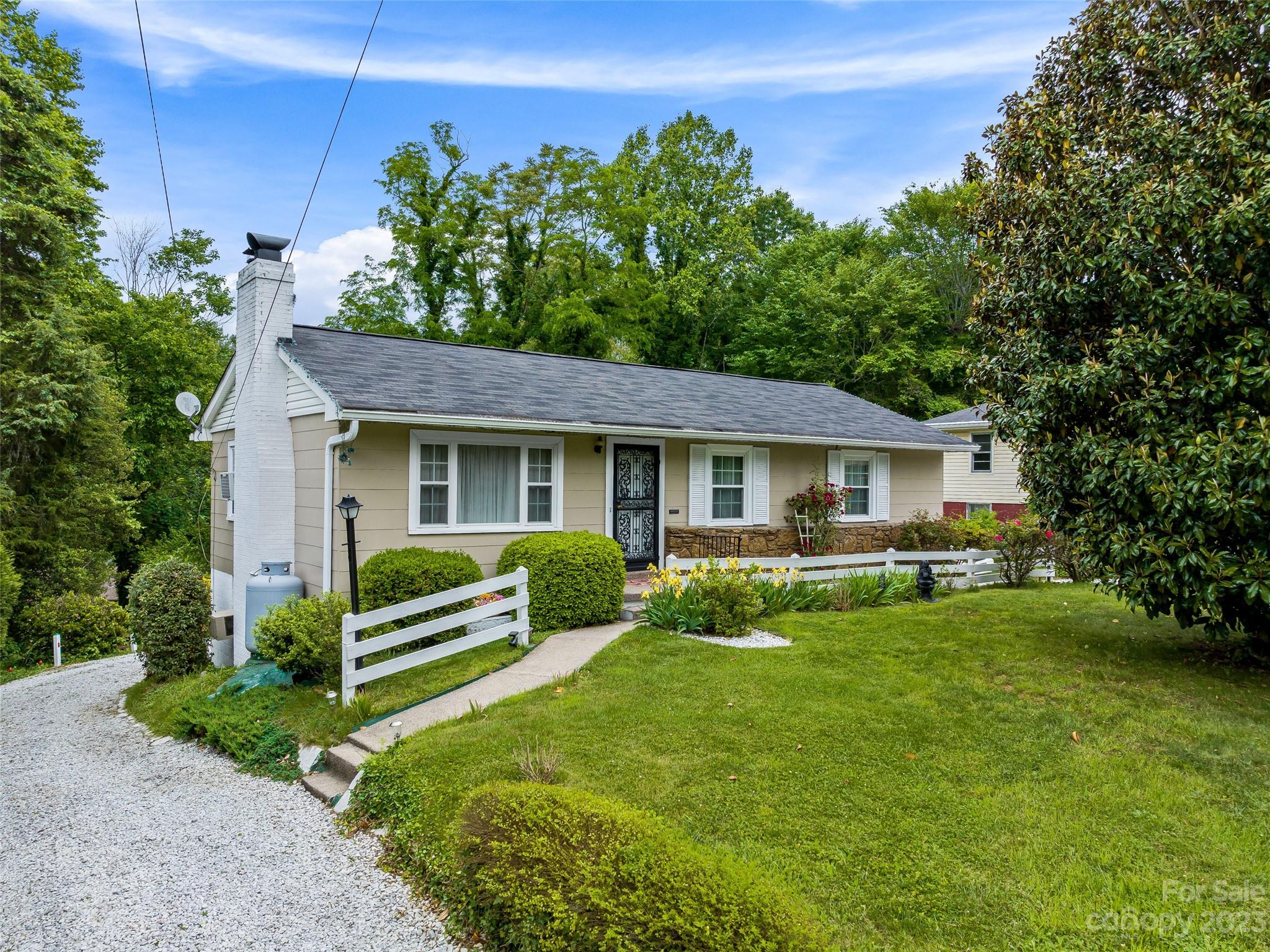 325 Pearson Drive Asheville NC 28801