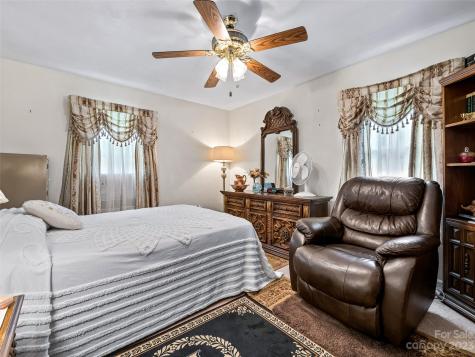 325 Pearson Drive Asheville NC 28801