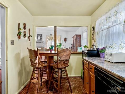 325 Pearson Drive Asheville NC 28801