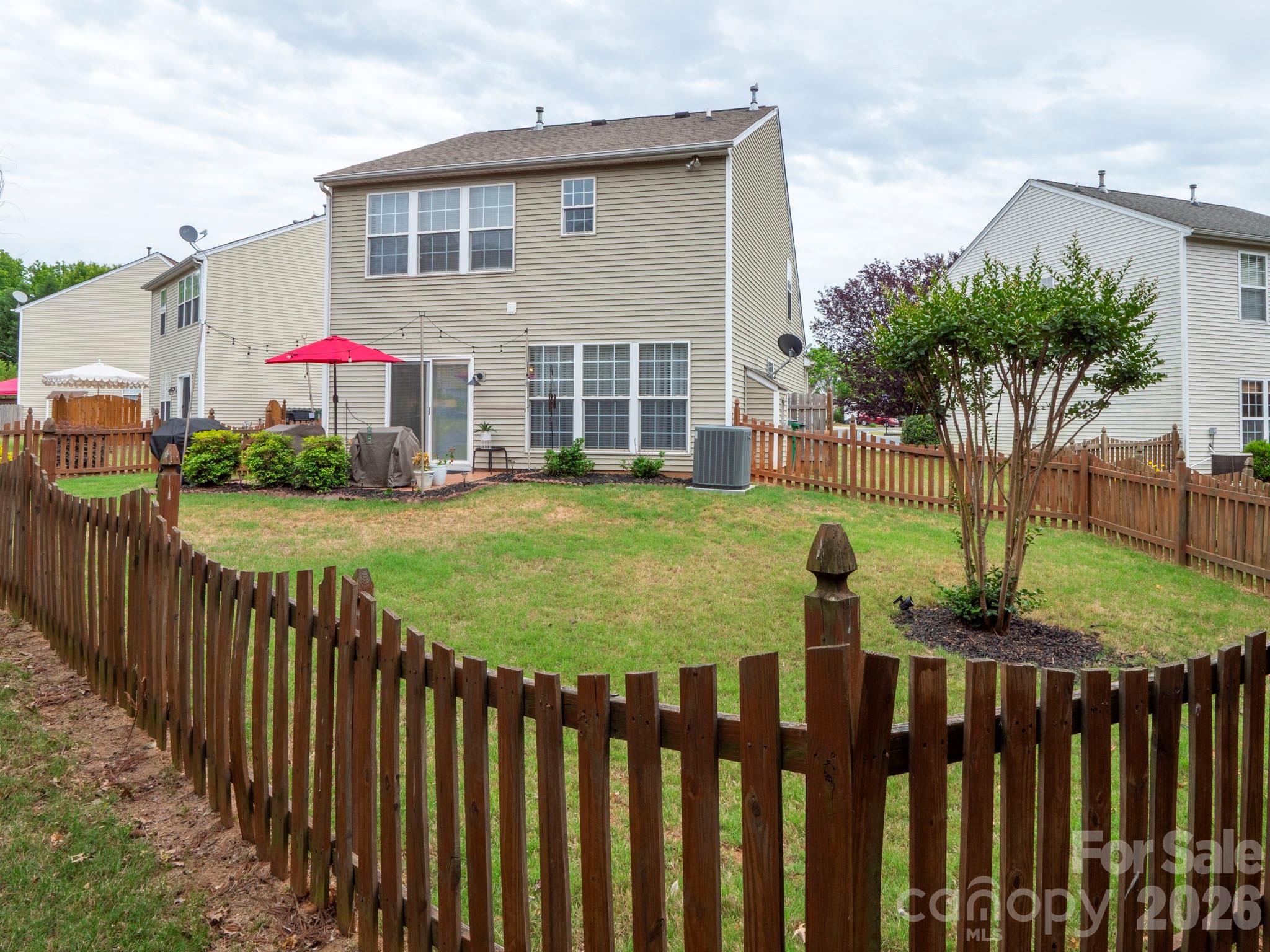2002 Chinabrook Court Charlotte NC 28270