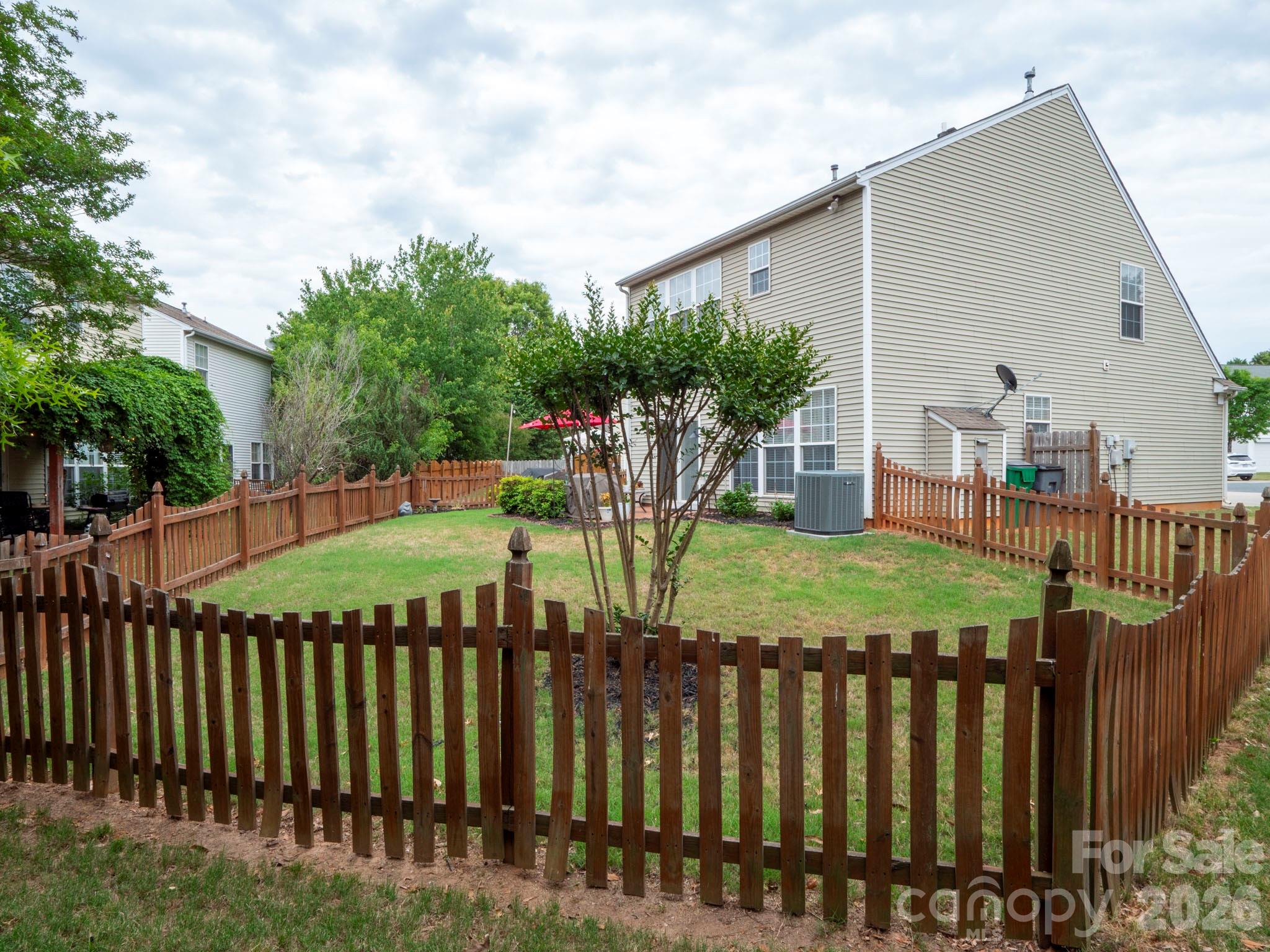 2002 Chinabrook Court Charlotte NC 28270
