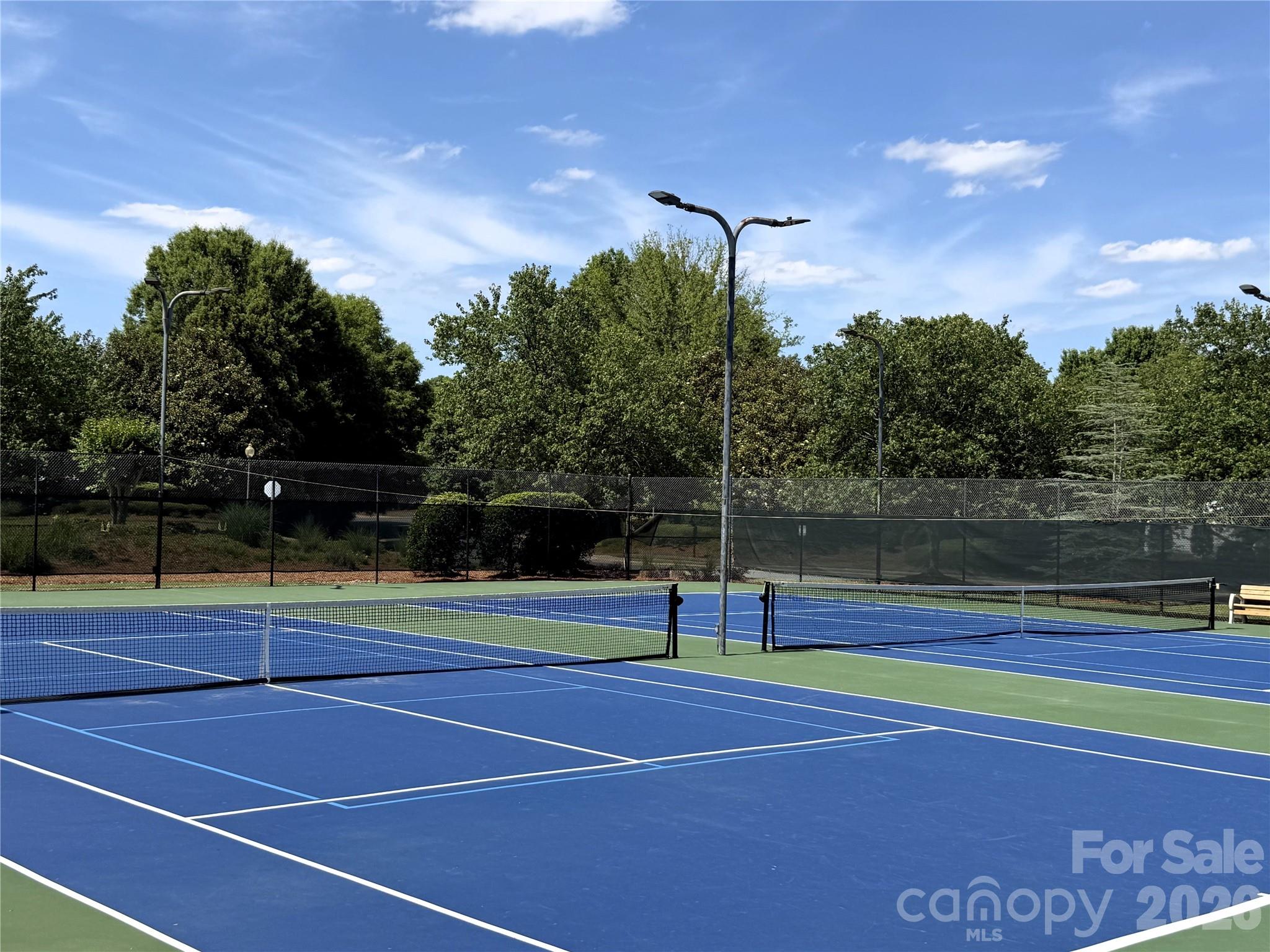 2002 Chinabrook Court Charlotte NC 28270