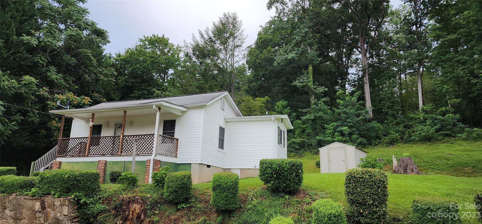 19 Rector Street Tryon NC 28782
