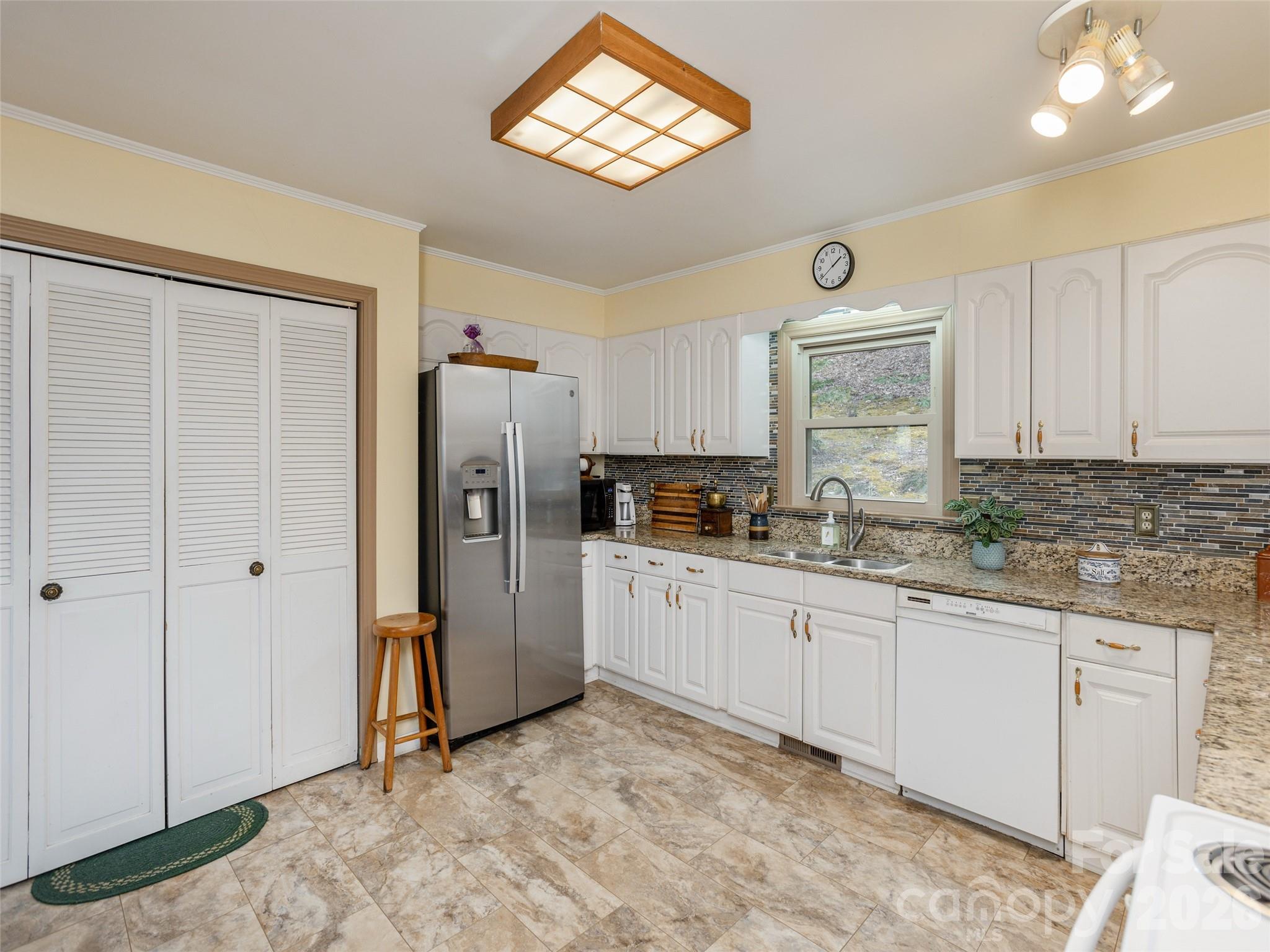 227 Sky Lake Drive Hendersonville NC 28739