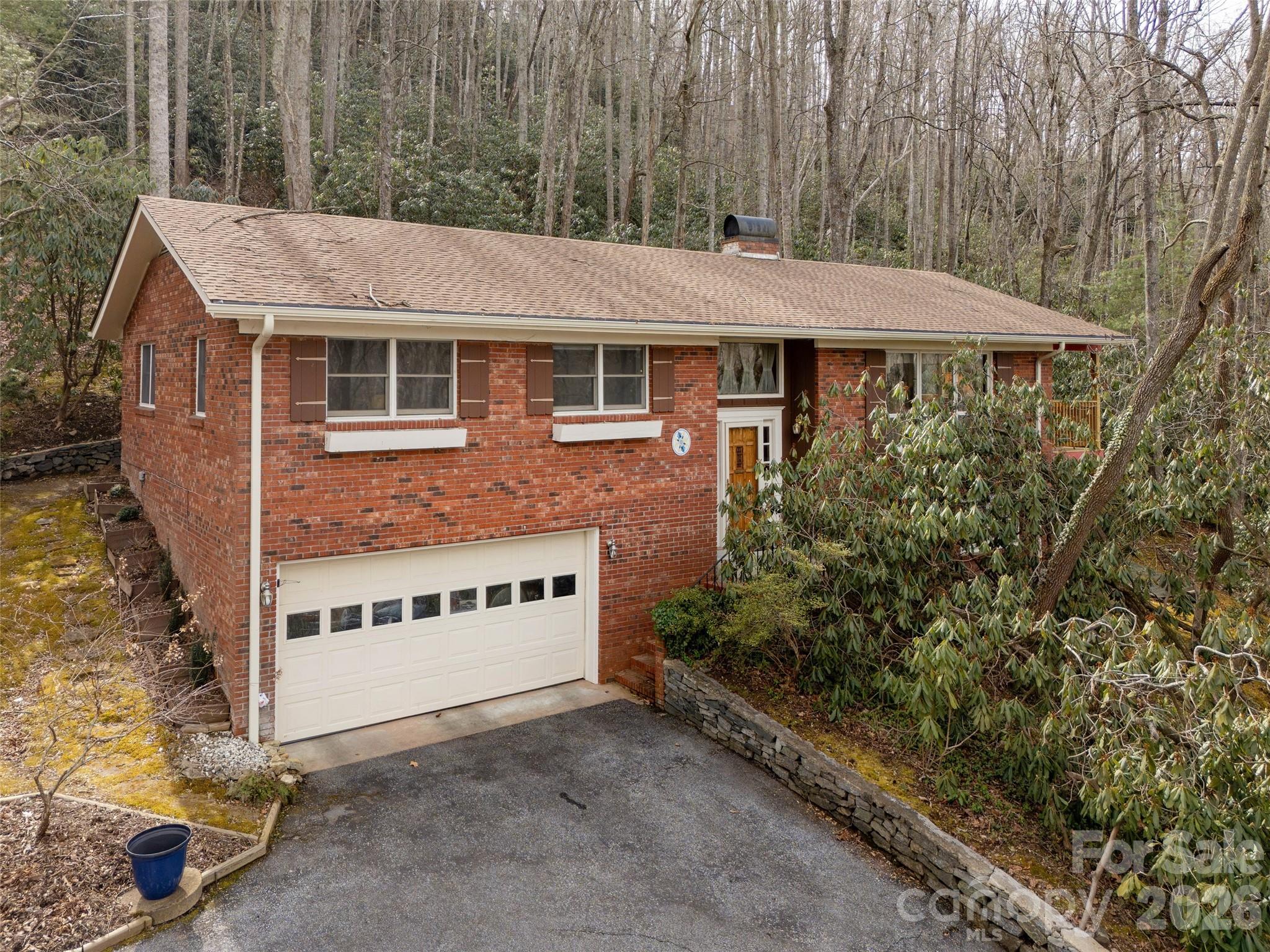 227 Sky Lake Drive Hendersonville NC 28739