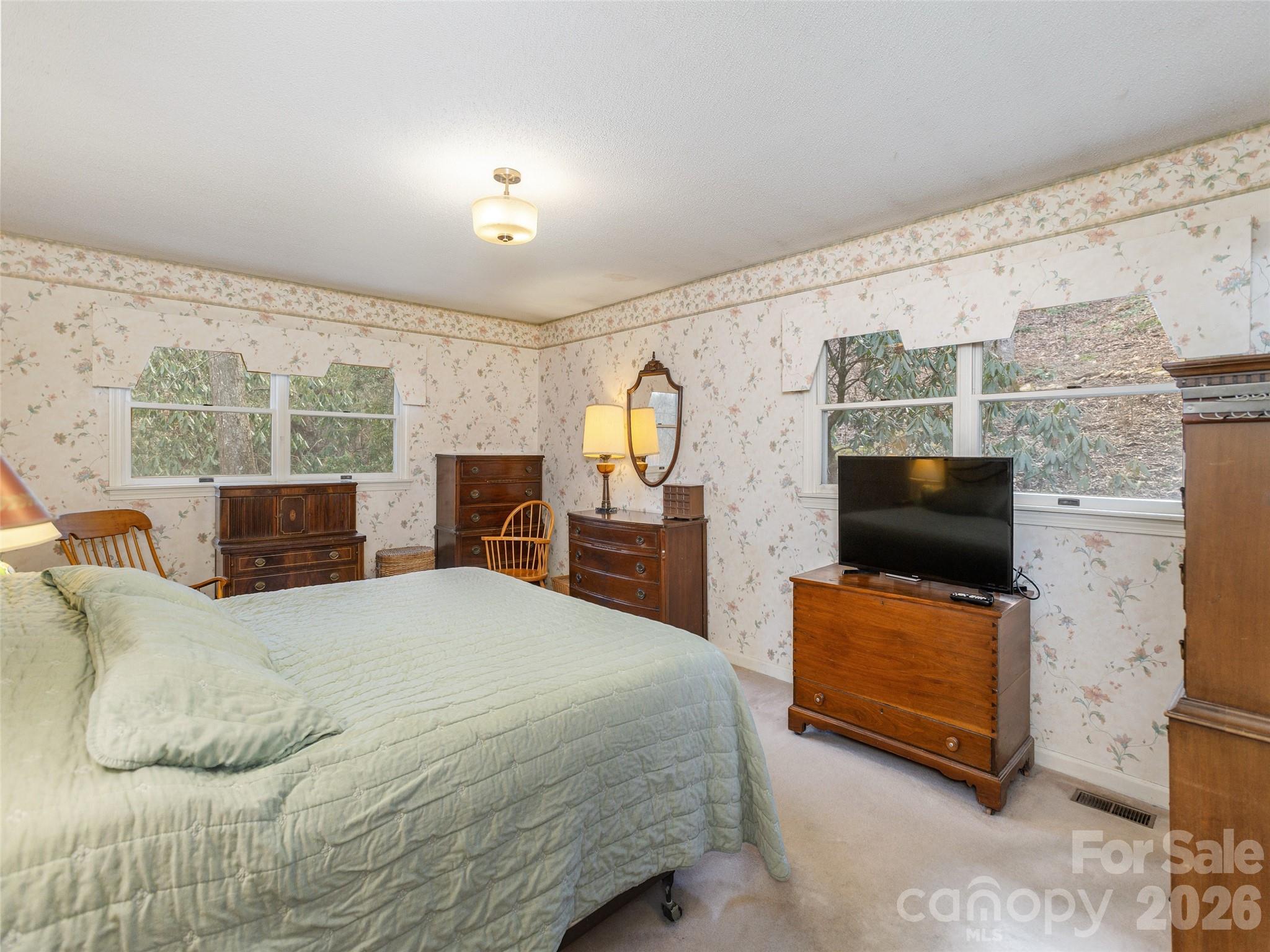227 Sky Lake Drive Hendersonville NC 28739