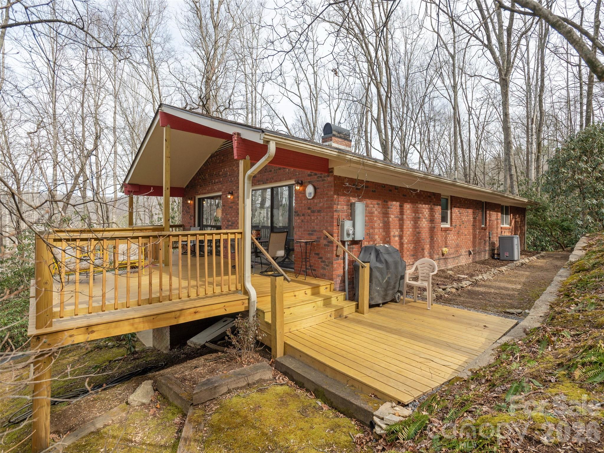 227 Sky Lake Drive Hendersonville NC 28739