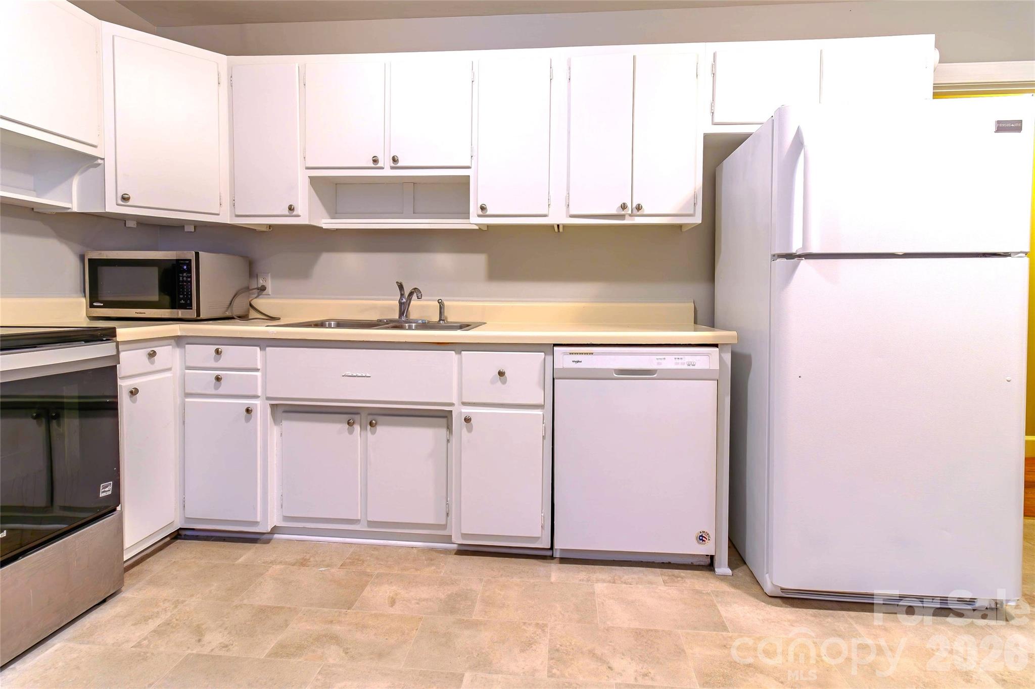 3428 Wade Avenue Raleigh NC 27607