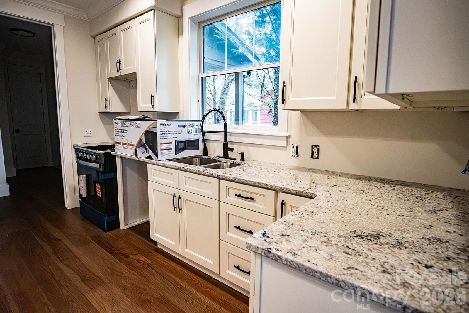 10 Mcmurray Lane Black Mountain NC 28711