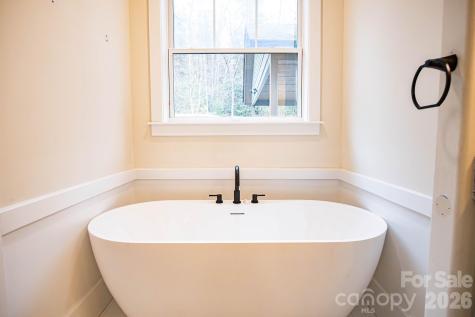 10 Mcmurray Lane Black Mountain NC 28711