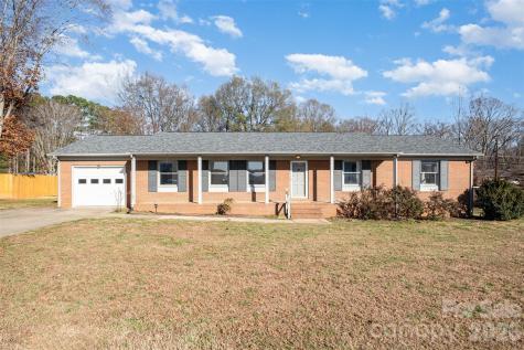 830 S Magnolia Street Mooresville NC 28115