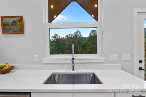 962 Riceville Road Asheville NC 28805