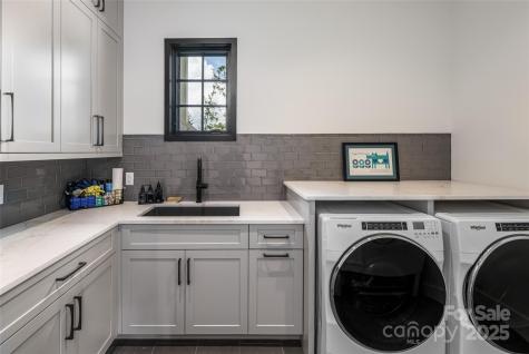 320 Flowering Vine Court Asheville NC 28803