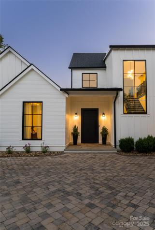 320 Flowering Vine Court Asheville NC 28803