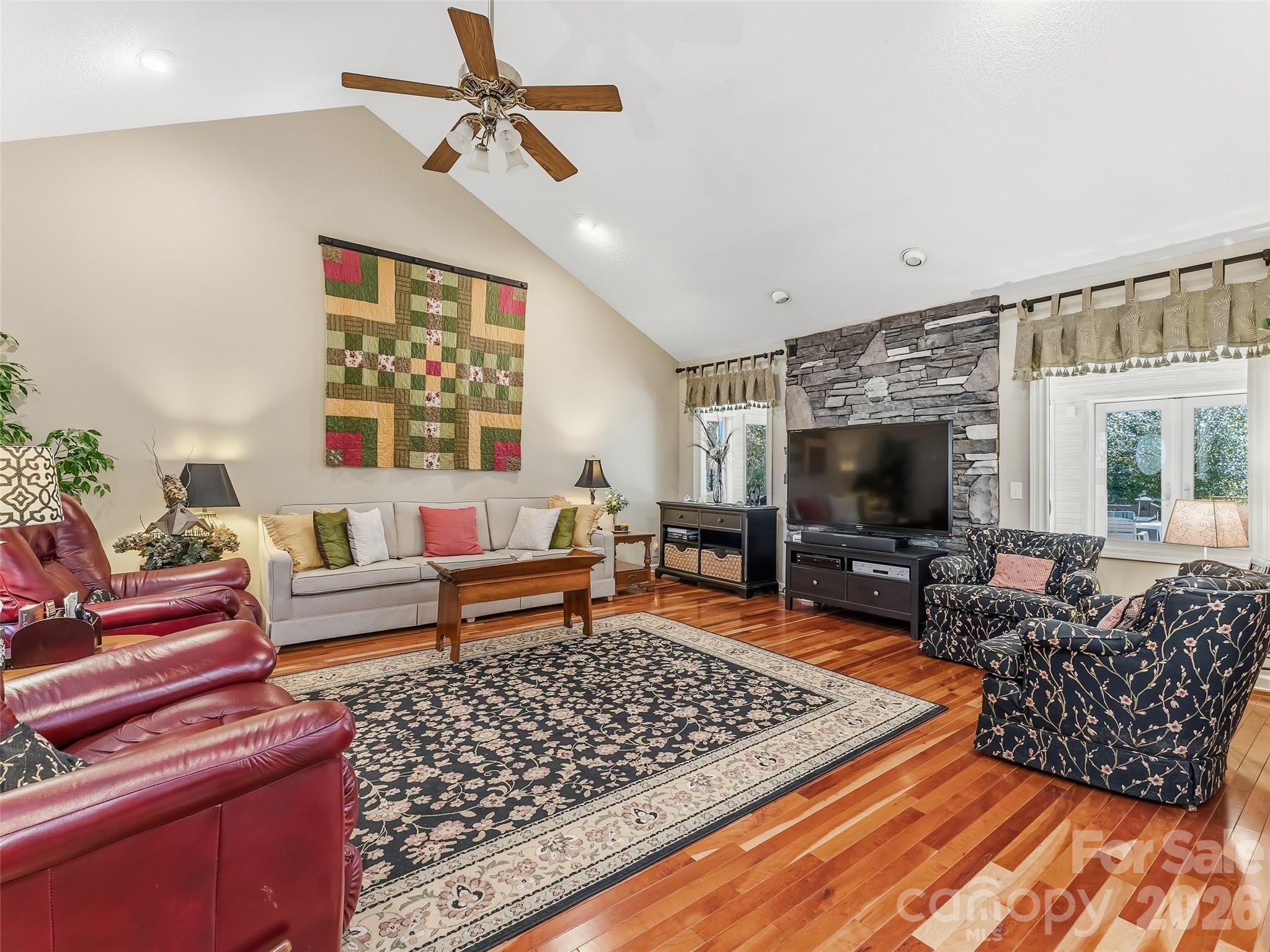 1340 Macedonia Road Saluda NC 28773