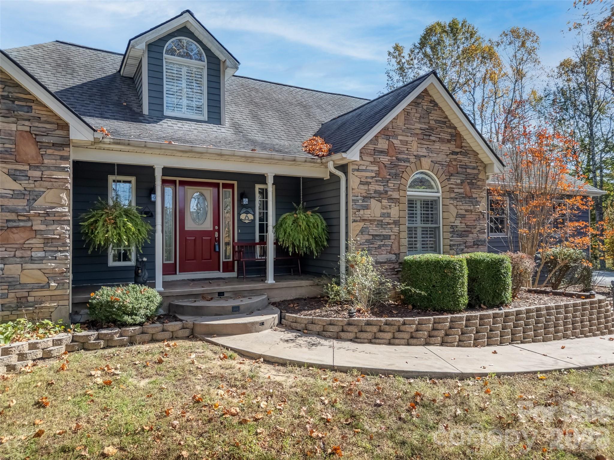 1340 Macedonia Road Saluda NC 28773