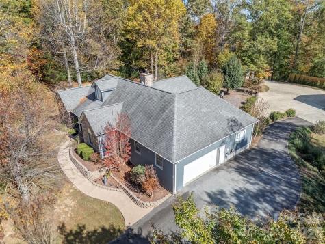 1340 Macedonia Road Saluda NC 28773