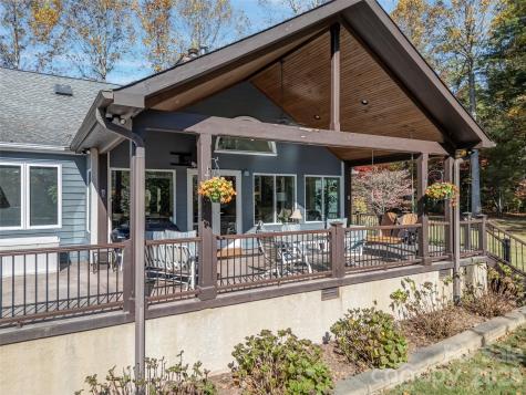 1340 Macedonia Road Saluda NC 28773