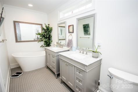10245 Cool Springs Road Woodleaf NC 27054