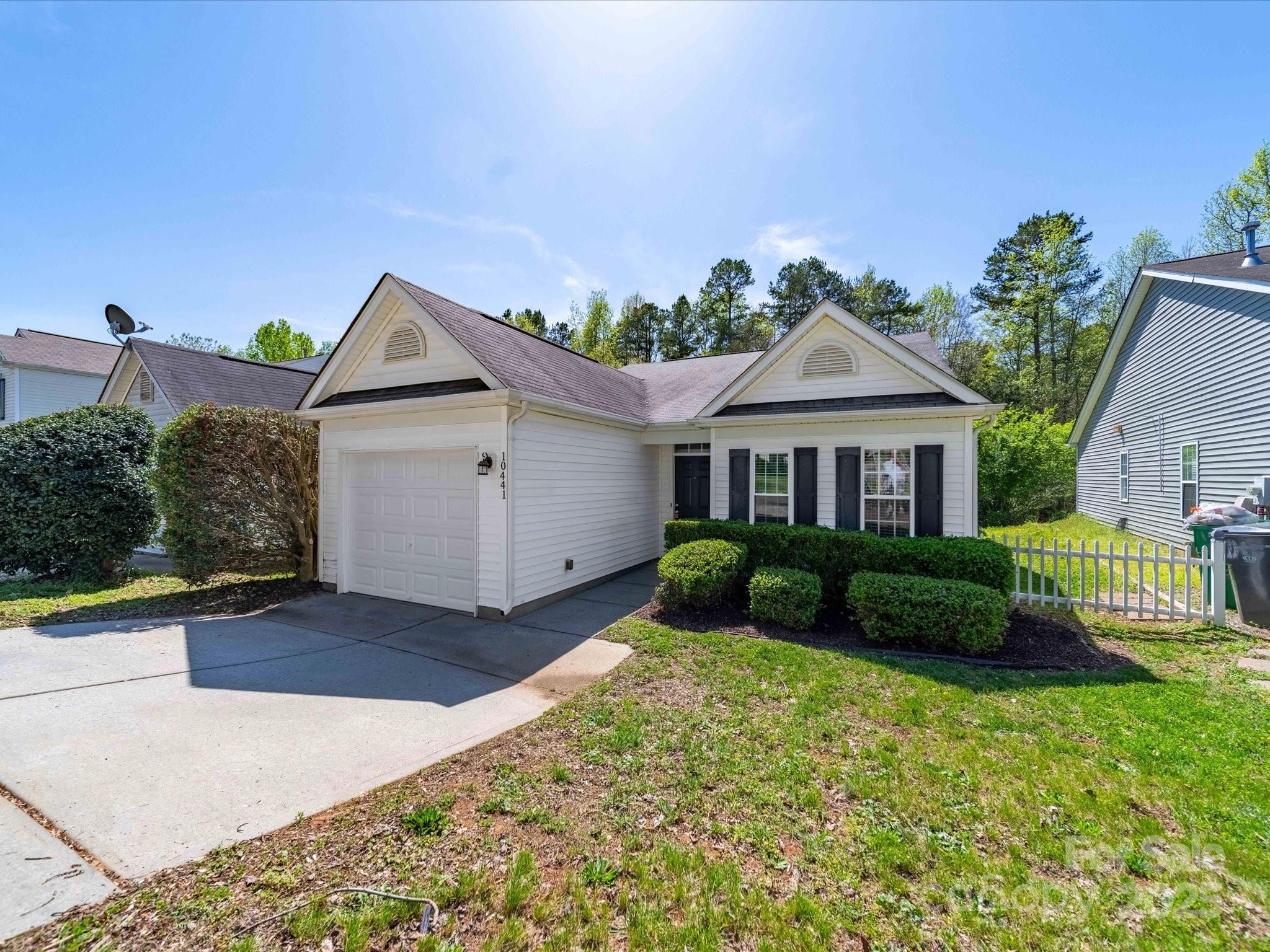 10441 Hugue Way Charlotte NC 28214